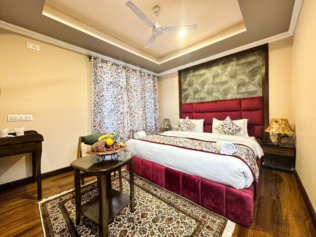 Srinagar Group Of Hotels Kültér fotó