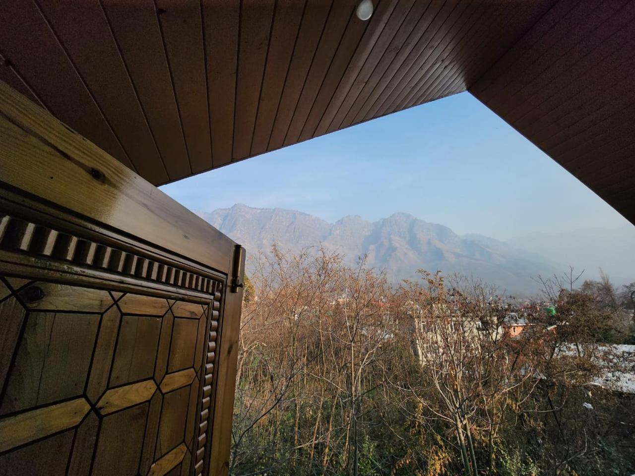 Srinagar Group Of Hotels Kültér fotó