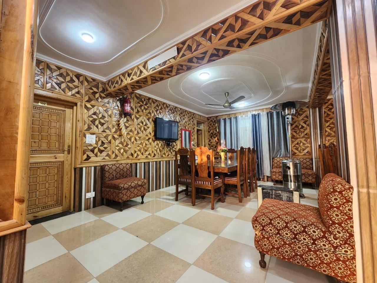 Srinagar Group Of Hotels Kültér fotó